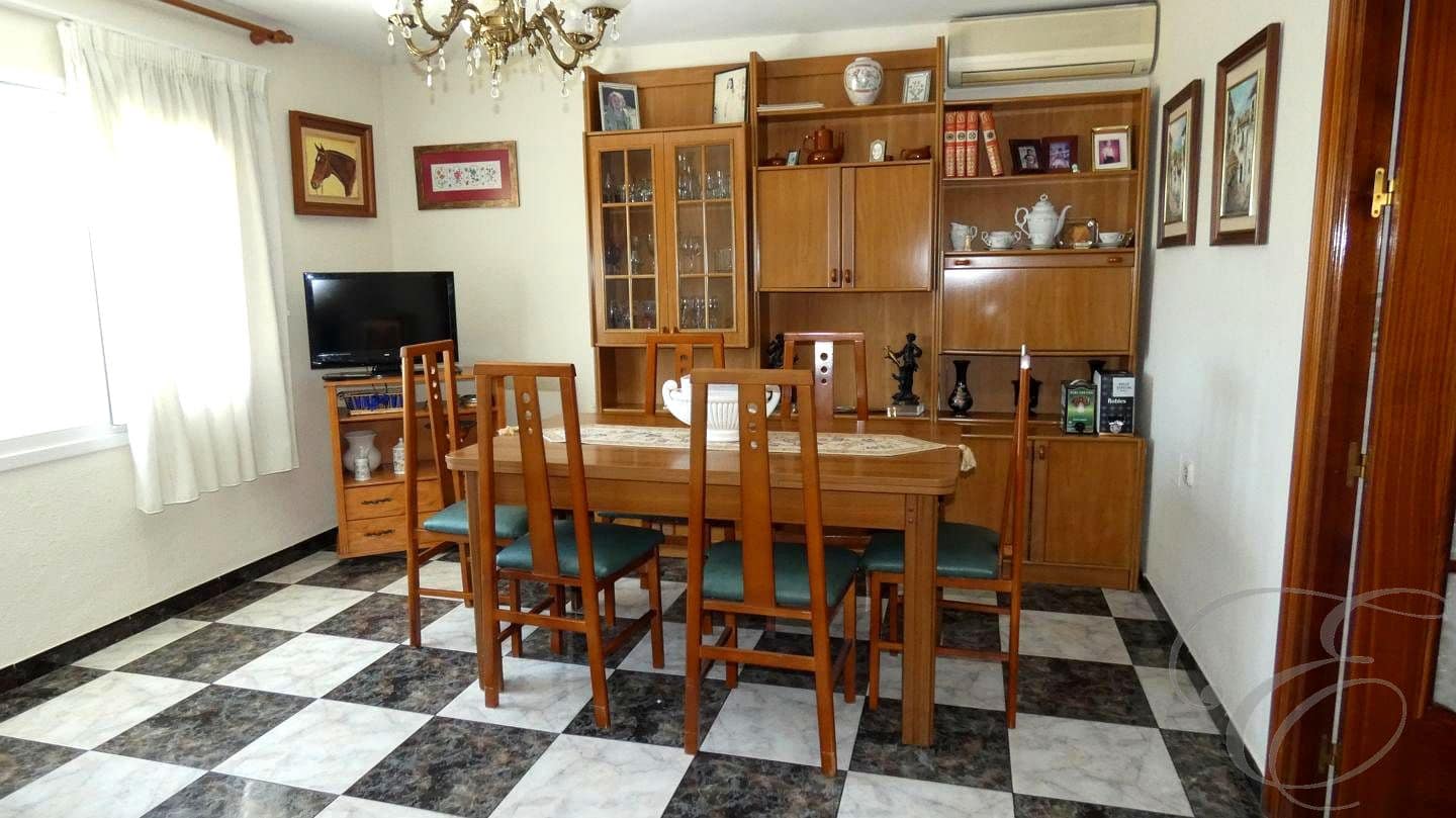 6 soverom Villa til salgs i Velez-Malaga - € 360 000 (Ref: 9029050)