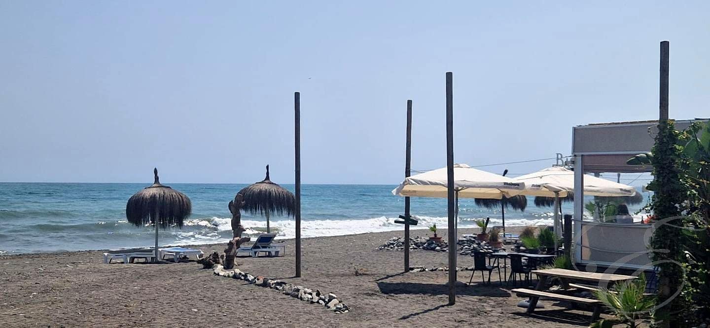 2 soveværelse Lejlighed til salg i Mezquitilla med swimmingpool garage - € 240.000 (Ref: 9034036)