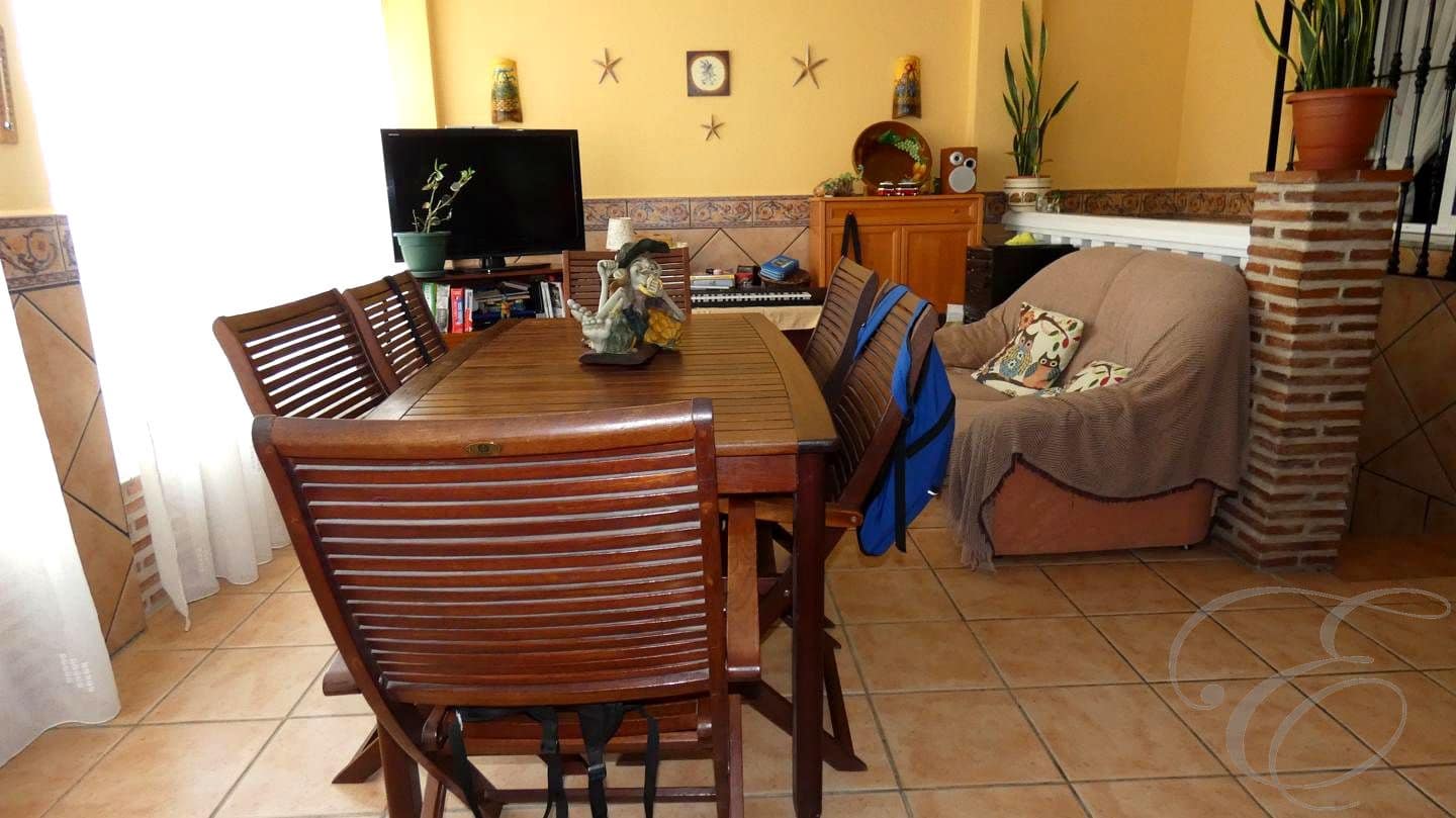 3 soveværelse Villa til salg i Riogordo med garage - € 255.000 (Ref: 9034037)