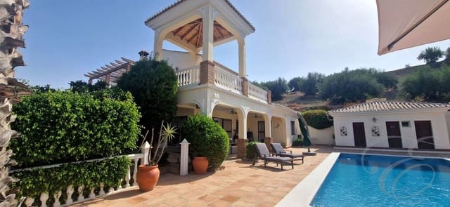4 slaapkamer Villa te koop in Viñuela met zwembad garage - € 759.000 (Ref: 9046257)