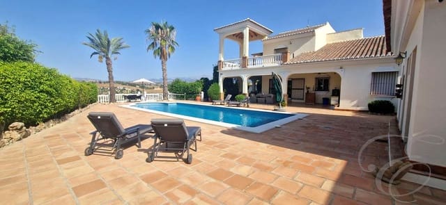 4 slaapkamer Villa te koop in Viñuela met zwembad garage - € 759.000 (Ref: 9046257)