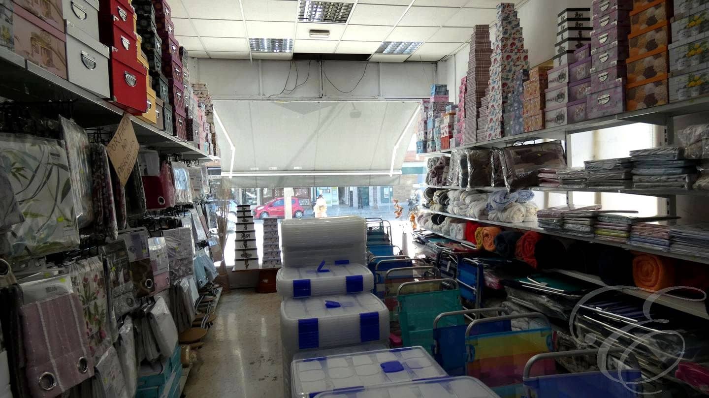 1 soverom Bedrift til salgs i Velez-Malaga - € 850 000 (Ref: 9049774)