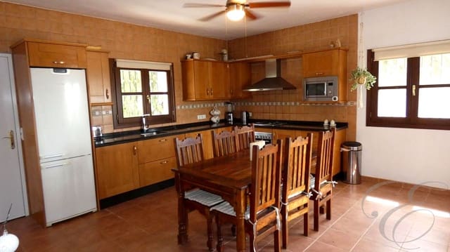 3 camera da letto Finca/Casa di Campagna in vendita in Benamargosa - 350.000 € (Rif: 9064456)