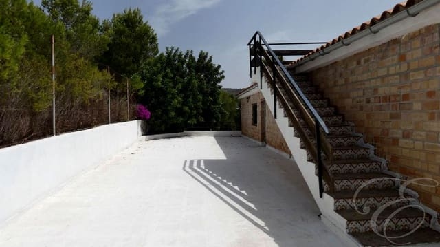 4 soveværelse Finca/Landehus til salg i Molvízar med swimmingpool garage - € 375.000 (Ref: 9074225)