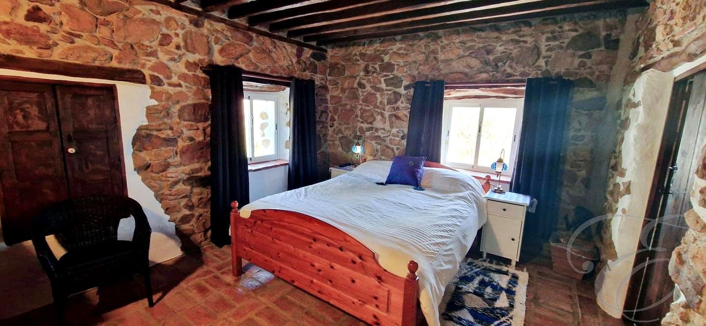 7 sypialnia Finka/Dom wiejski na sprzedaż w Riogordo z basenem garażem - 1 000 000 € (Ref: 9074226)