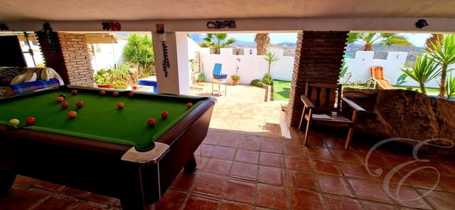 7 sypialnia Finka/Dom wiejski na sprzedaż w Riogordo z basenem garażem - 1 000 000 € (Ref: 9074226)