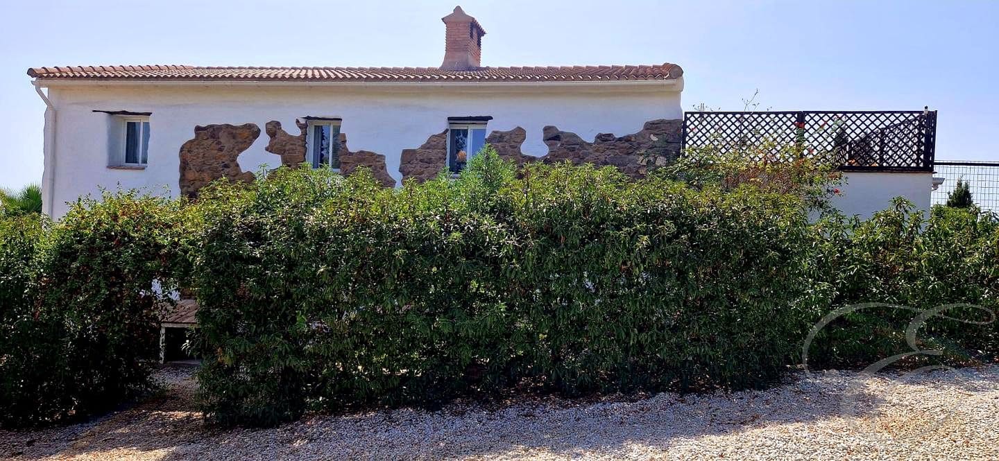 7 sypialnia Finka/Dom wiejski na sprzedaż w Riogordo z basenem garażem - 1 000 000 € (Ref: 9074226)