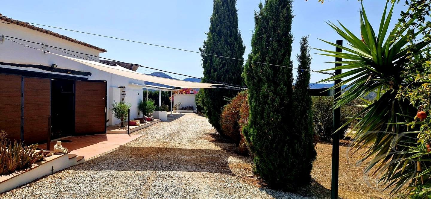 7 sypialnia Finka/Dom wiejski na sprzedaż w Riogordo z basenem garażem - 1 000 000 € (Ref: 9074226)