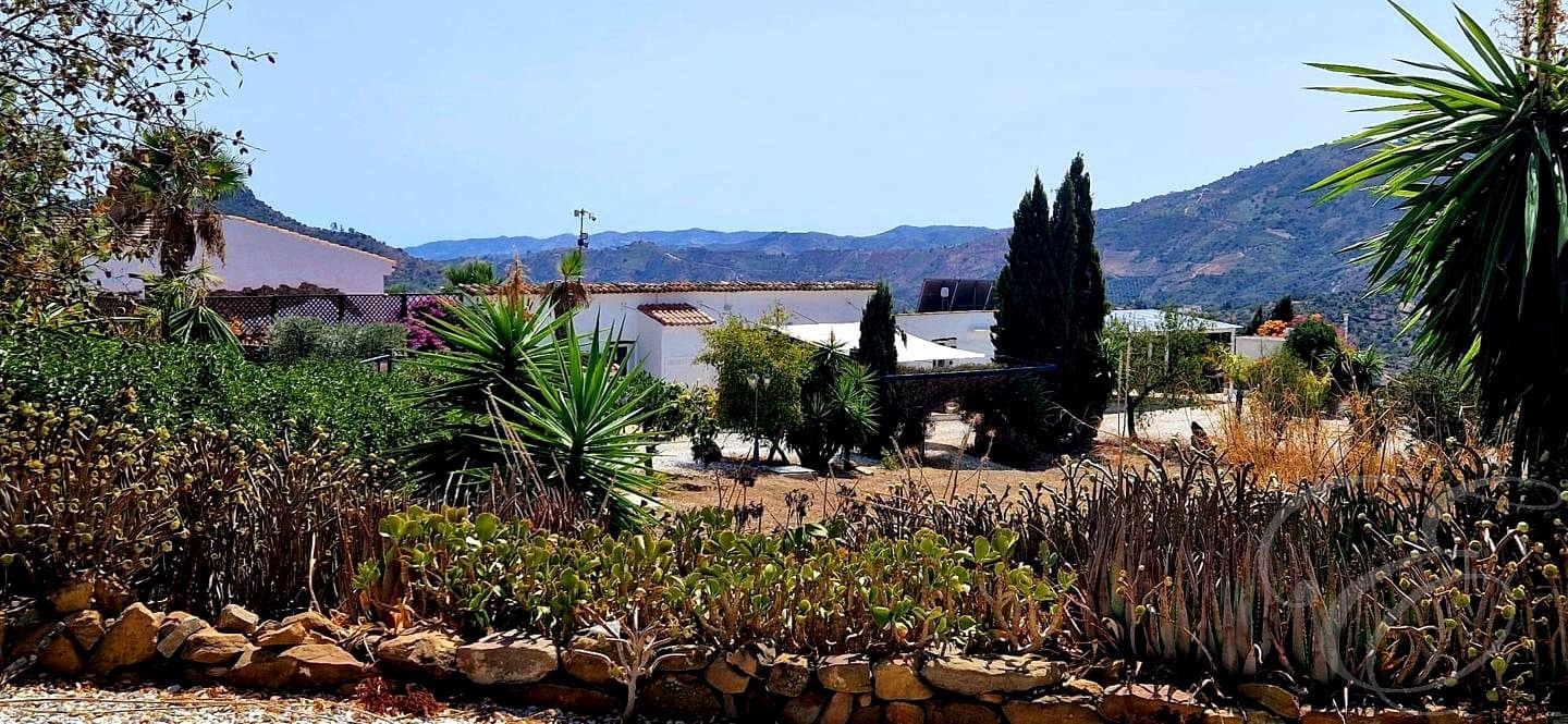 7 sypialnia Finka/Dom wiejski na sprzedaż w Riogordo z basenem garażem - 1 000 000 € (Ref: 9074226)