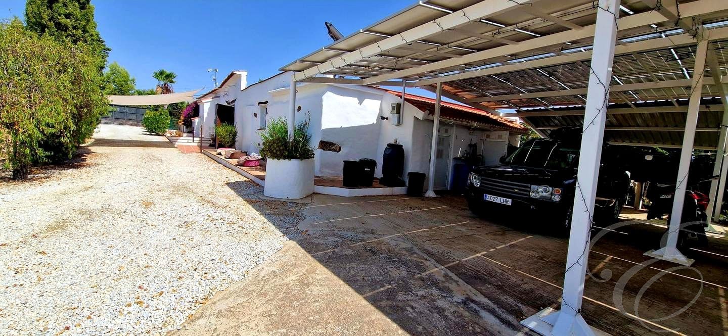 7 sypialnia Finka/Dom wiejski na sprzedaż w Riogordo z basenem garażem - 1 000 000 € (Ref: 9074226)