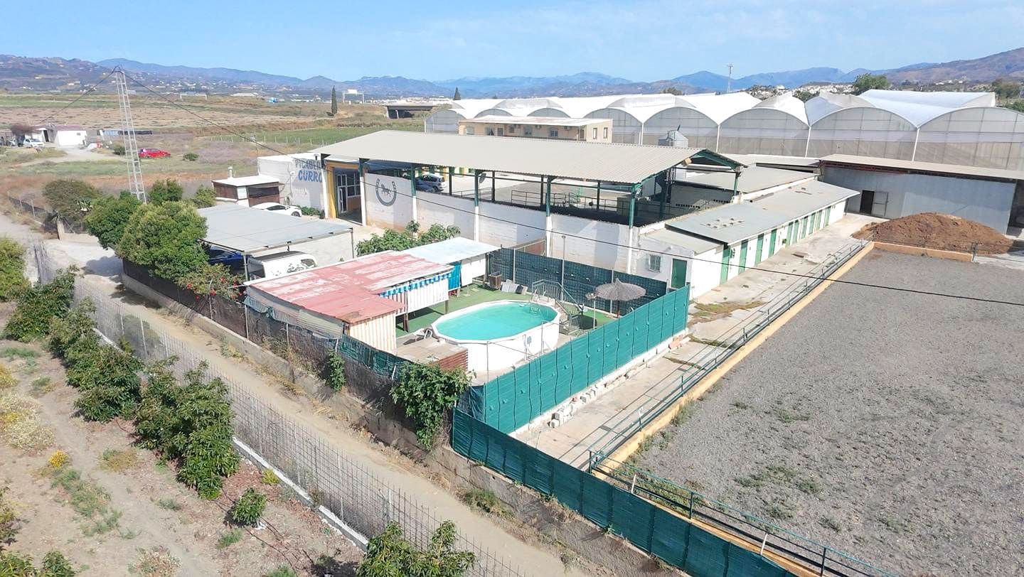 4 soveværelse Finca/Landehus til salg i Torre del Mar med swimmingpool - € 1.180.000 (Ref: 9074387)