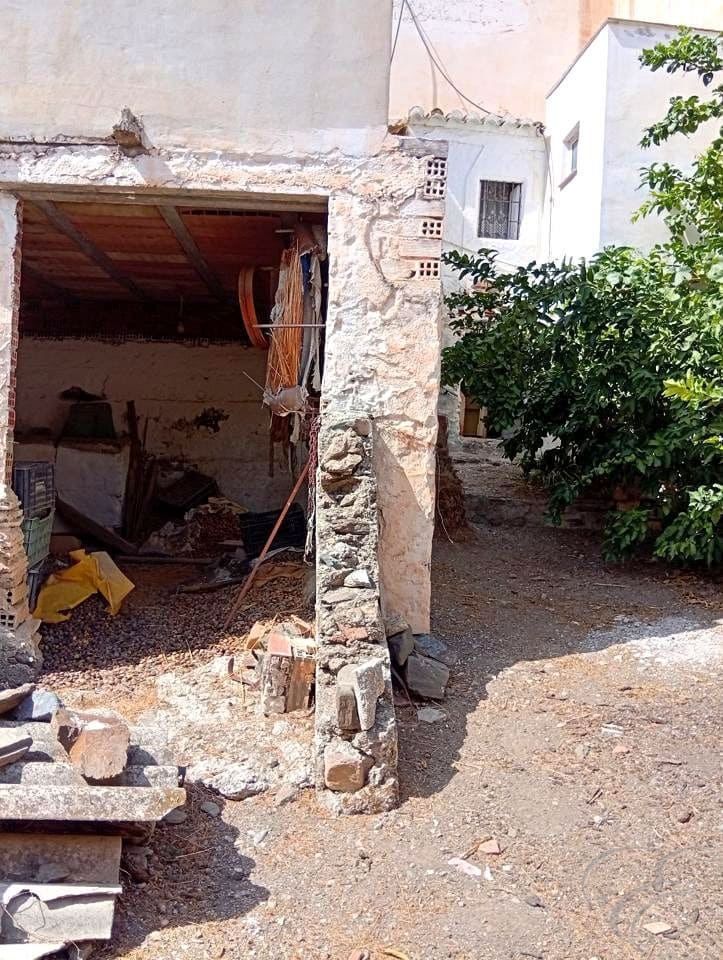 3 soveværelse Villa til salg i Benamargosa - € 99.000 (Ref: 9099794)