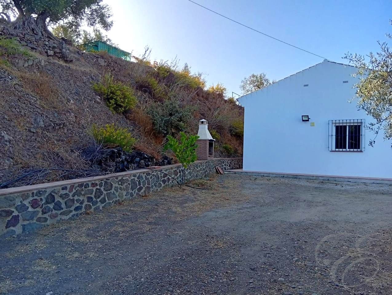 2 bedroom Finca/Country House for sale in Arenas de Velez - € 175,000 (Ref: 9099795)