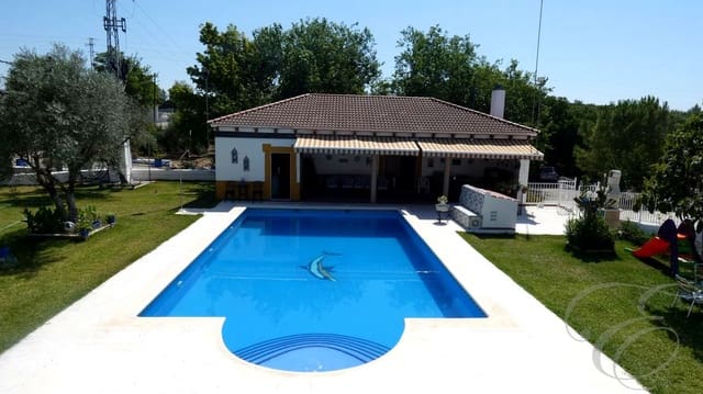 12 sypialnia Finka/Dom wiejski na sprzedaż w Montilla z basenem garażem - 1 500 000 € (Ref: 9113461)