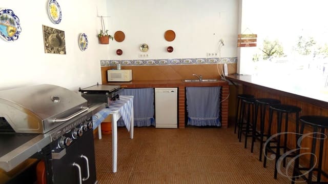 12 bedroom Finca/Country House for sale in Montilla with pool garage - € 1,500,000 (Ref: 9113461)