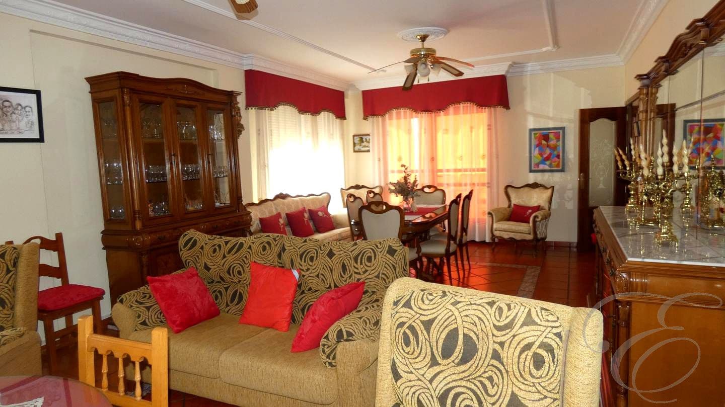 12 soveværelse Finca/Landehus til salg i Montilla med swimmingpool garage - € 1.500.000 (Ref: 9113461)