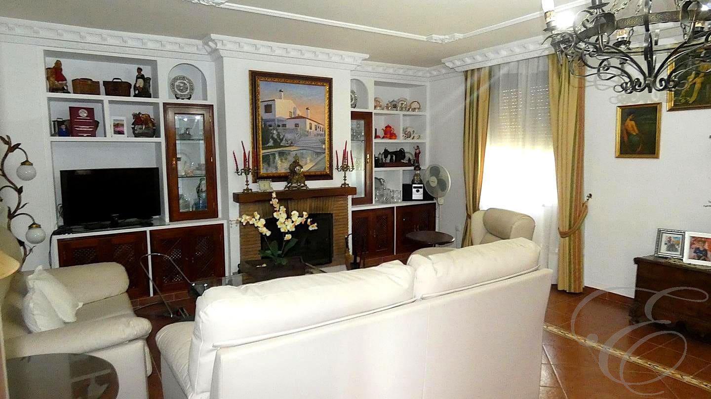 12 soveværelse Finca/Landehus til salg i Montilla med swimmingpool garage - € 1.500.000 (Ref: 9113461)