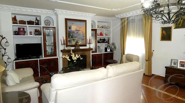 12 bedroom Finca/Country House for sale in Montilla with pool garage - € 1,500,000 (Ref: 9113461)