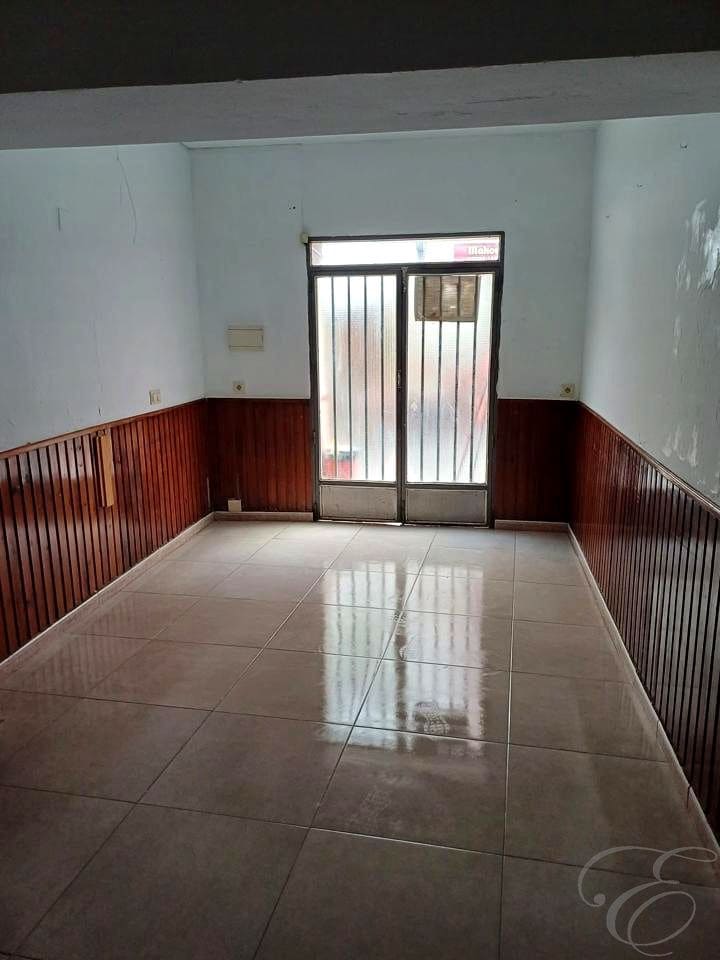 5 soveværelse Villa til salg i Molvizar - € 70.000 (Ref: 9114865)