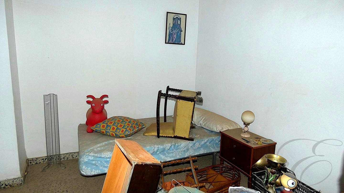 5 soveværelse Villa til salg i Molvizar - € 70.000 (Ref: 9114865)