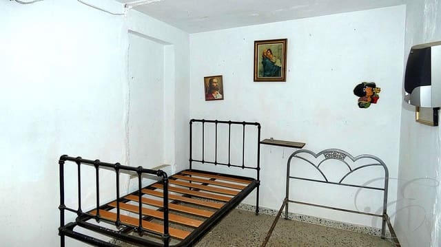 5 soverom Villa til salgs i Molvízar - € 70 000 (Ref: 9114865)