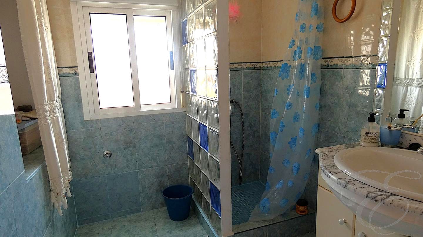 2 slaapkamer Villa te koop in Molvizar - € 75.000 (Ref: 9127348)