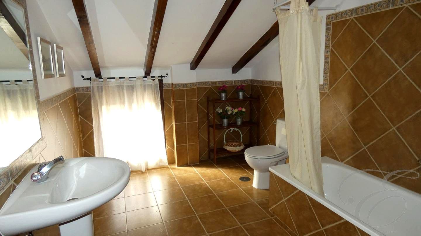 6 soveværelse Finca/Landehus til salg i Colmenar med swimmingpool - € 450.000 (Ref: 9131622)