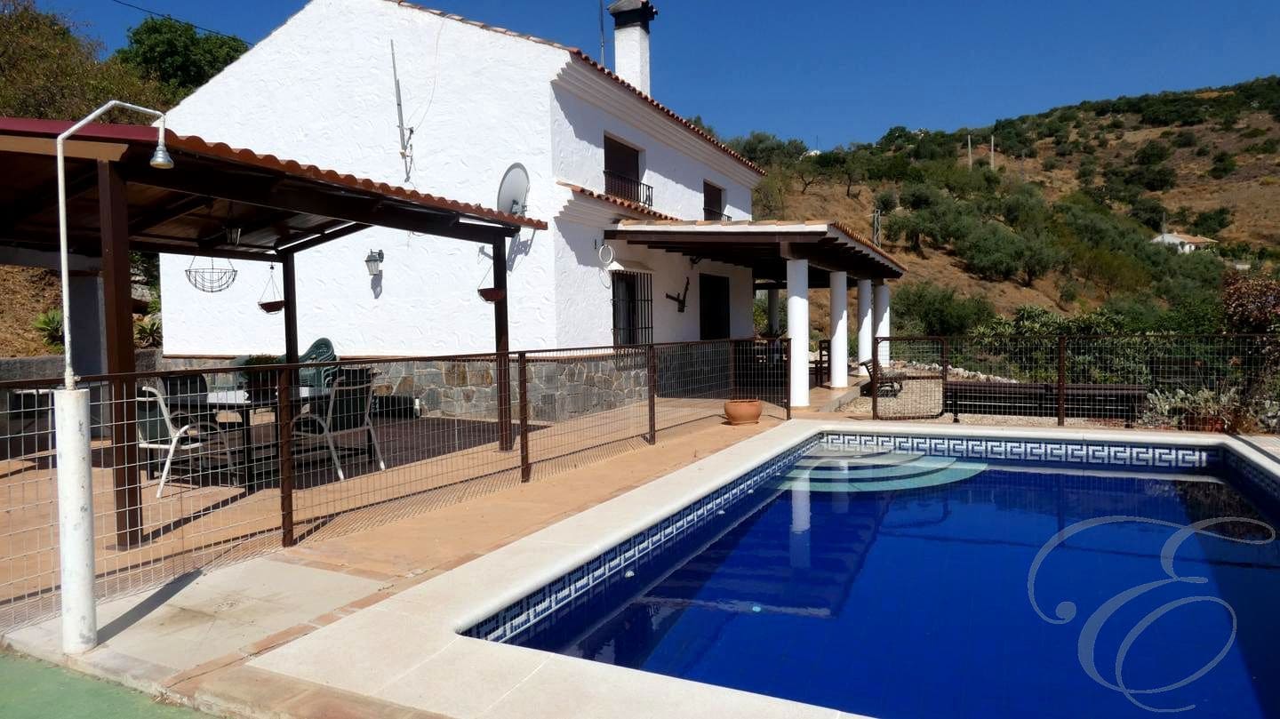 6 soveværelse Finca/Landehus til salg i Colmenar med swimmingpool - € 450.000 (Ref: 9131622)