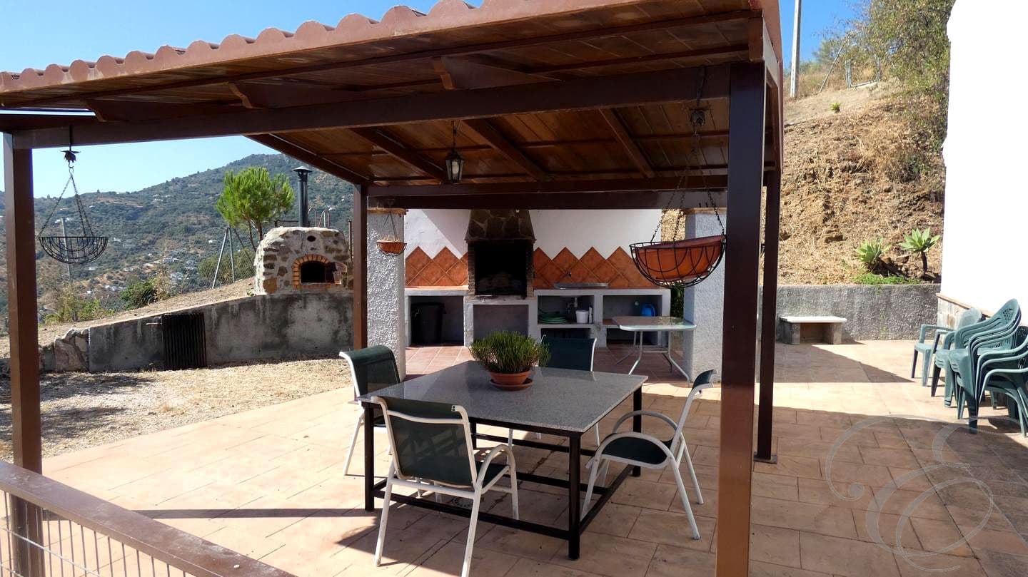 6 soveværelse Finca/Landehus til salg i Colmenar med swimmingpool - € 450.000 (Ref: 9131622)