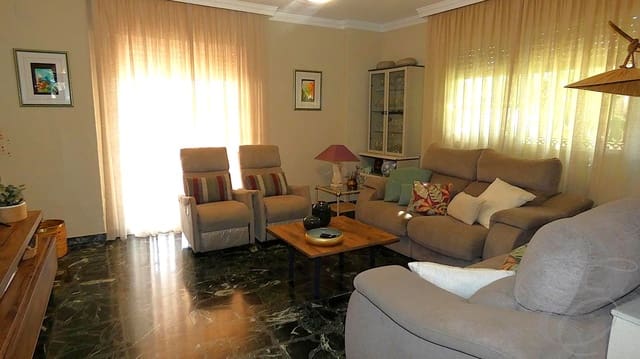 5 Zimmer Villa zu verkaufen in Molvízar mit Pool Garage - 450.000 € (Ref: 9133203)