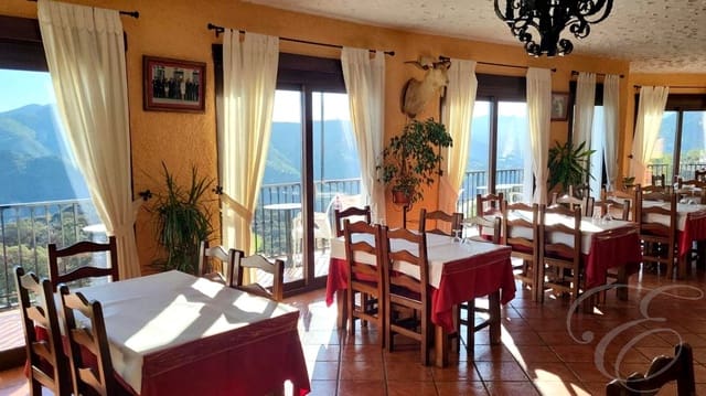 10 soveværelse Villa til salg i Comares - € 1.965.000 (Ref: 9135595)