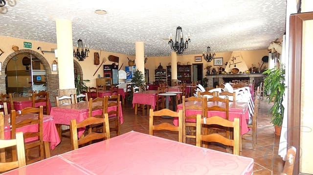 10 soveværelse Villa til salg i Comares - € 1.965.000 (Ref: 9135595)