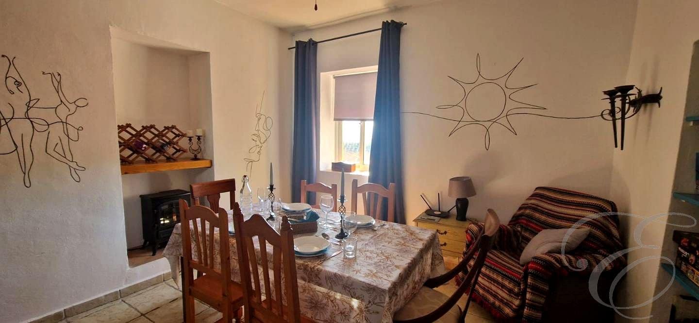 4 soveværelse Villa til salg i Cutar - € 195.000 (Ref: 9153175)