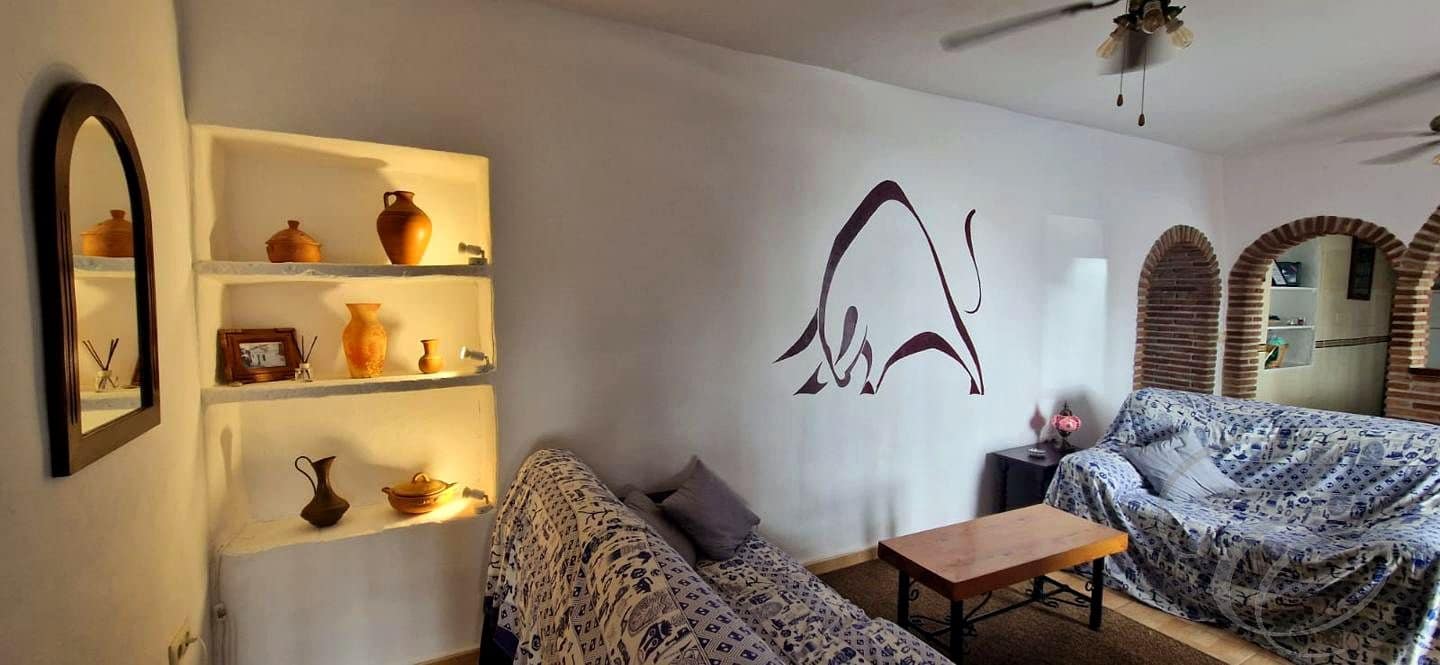 4 soveværelse Villa til salg i Cutar - € 195.000 (Ref: 9153175)