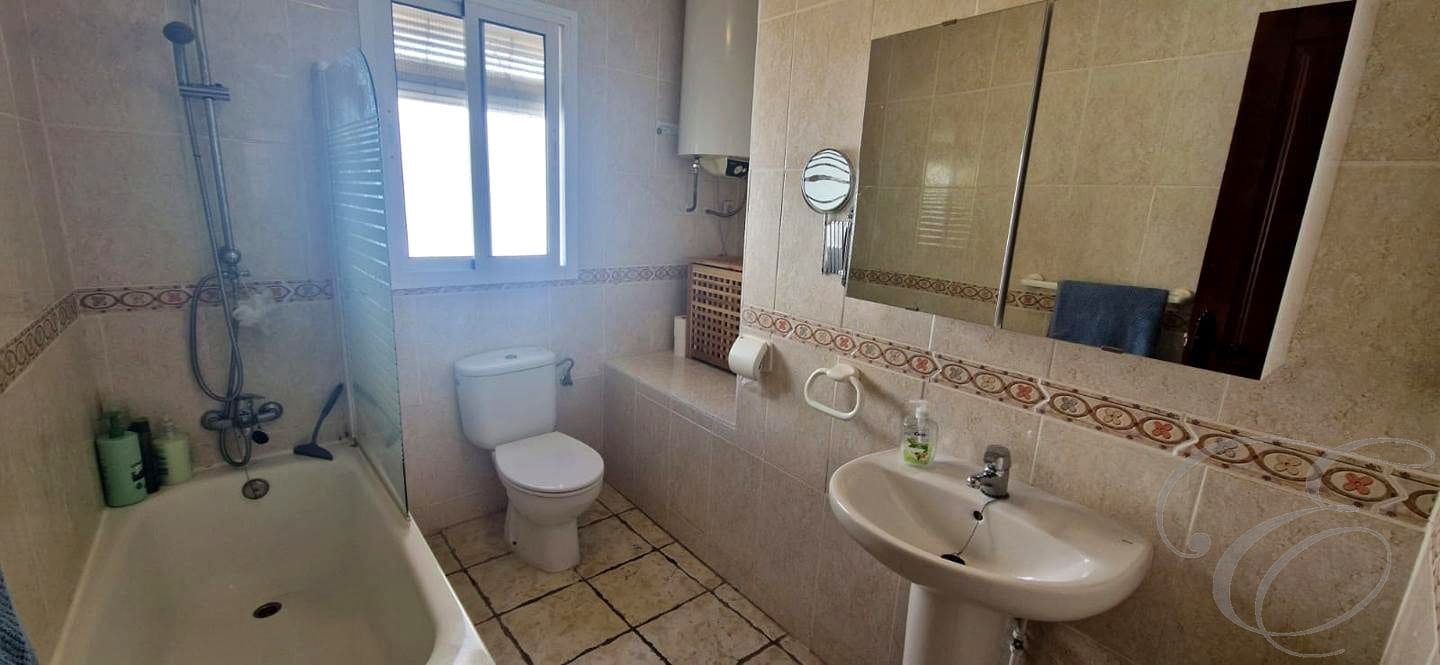 4 soveværelse Villa til salg i Cutar - € 195.000 (Ref: 9153175)