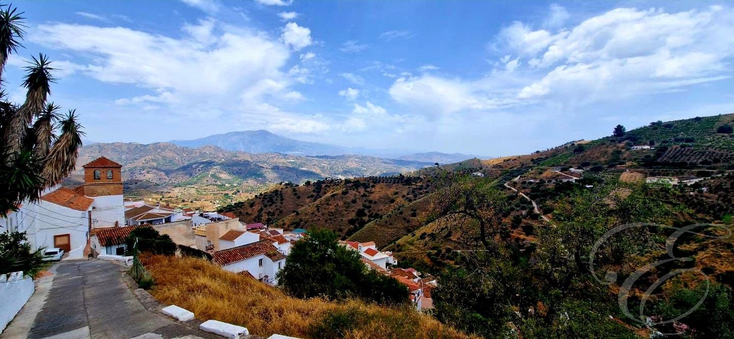 4 soveværelse Villa til salg i Cutar - € 195.000 (Ref: 9153175)