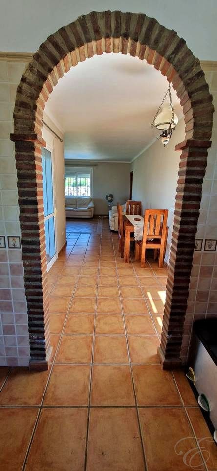 2 soveværelse Finca/Landehus til salg i Alcaucin med swimmingpool - € 245.000 (Ref: 9160251)