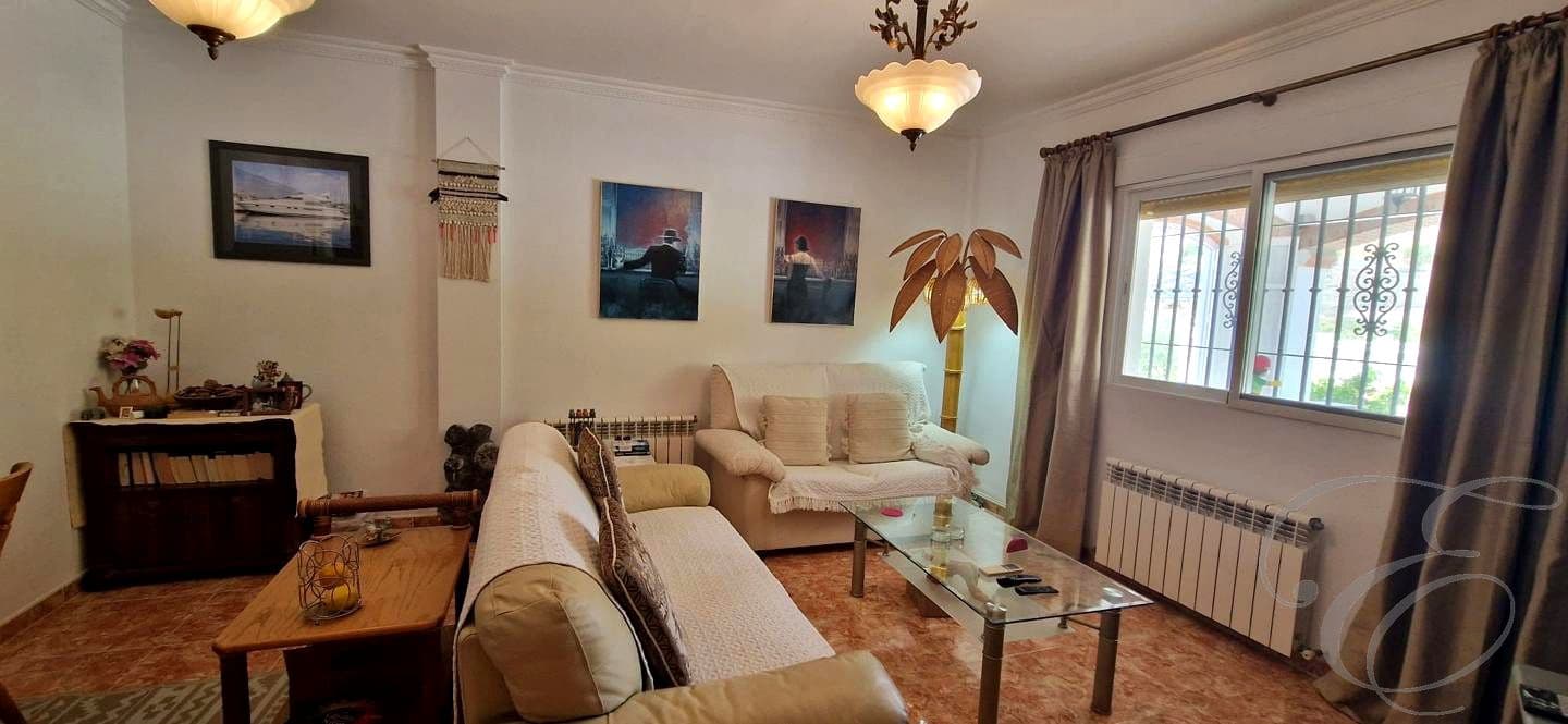 6 soverom Villa til salgs i Moraleda de Zafayona med svømmebasseng garasje - € 430 000 (Ref: 9168287)