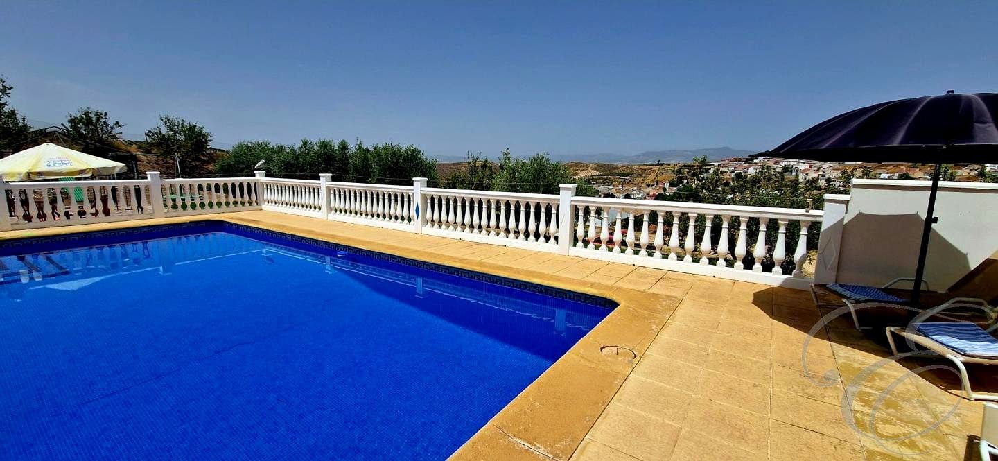 6 soverom Villa til salgs i Moraleda de Zafayona med svømmebasseng garasje - € 430 000 (Ref: 9168287)