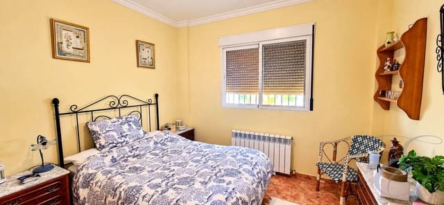 6 soverom Villa til salgs i Moraleda de Zafayona med svømmebasseng garasje - € 430 000 (Ref: 9168287)