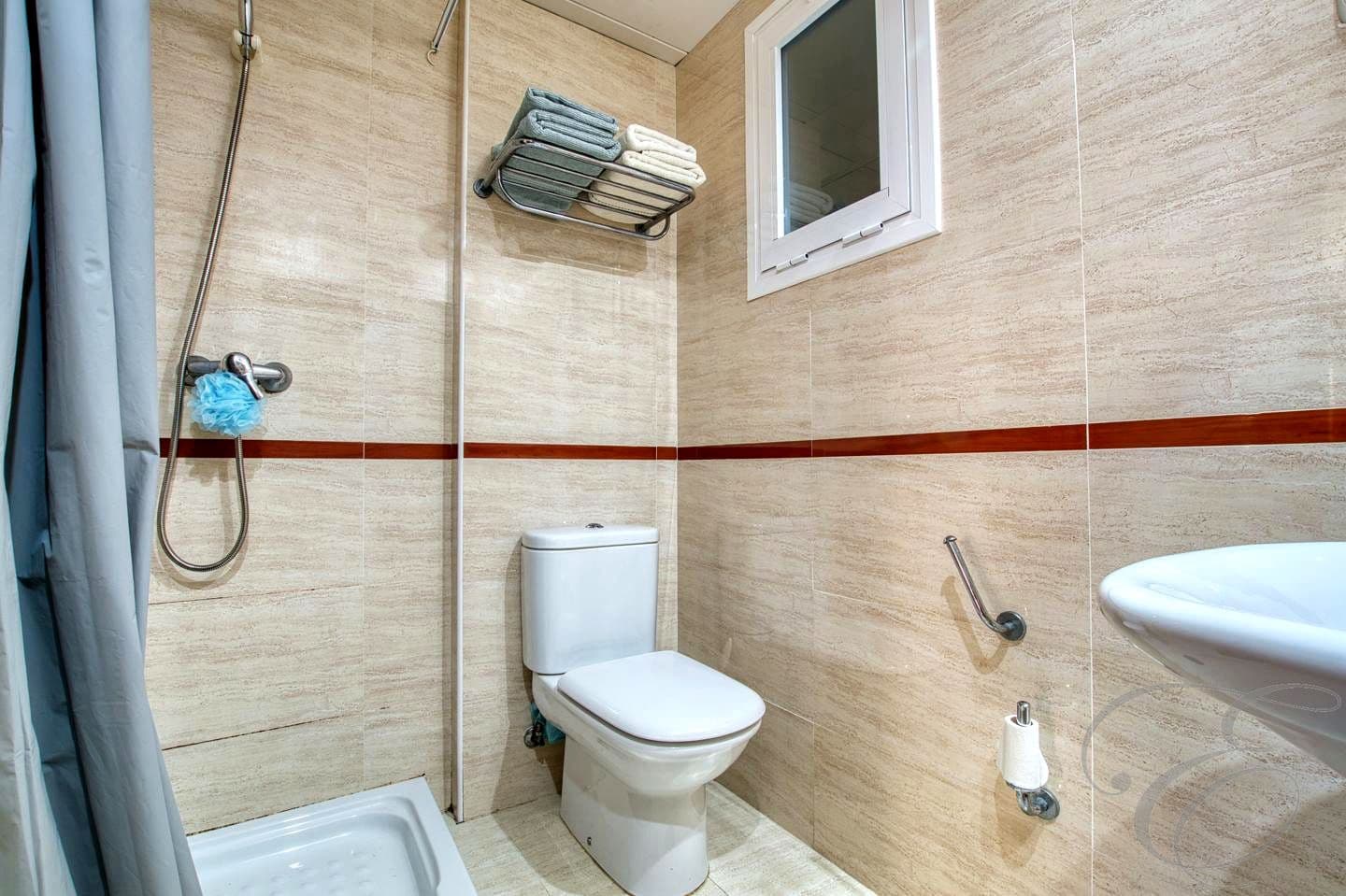 Flat te koop in Rincon de la Victoria met zwembad - € 175.000 (Ref: 9172086)