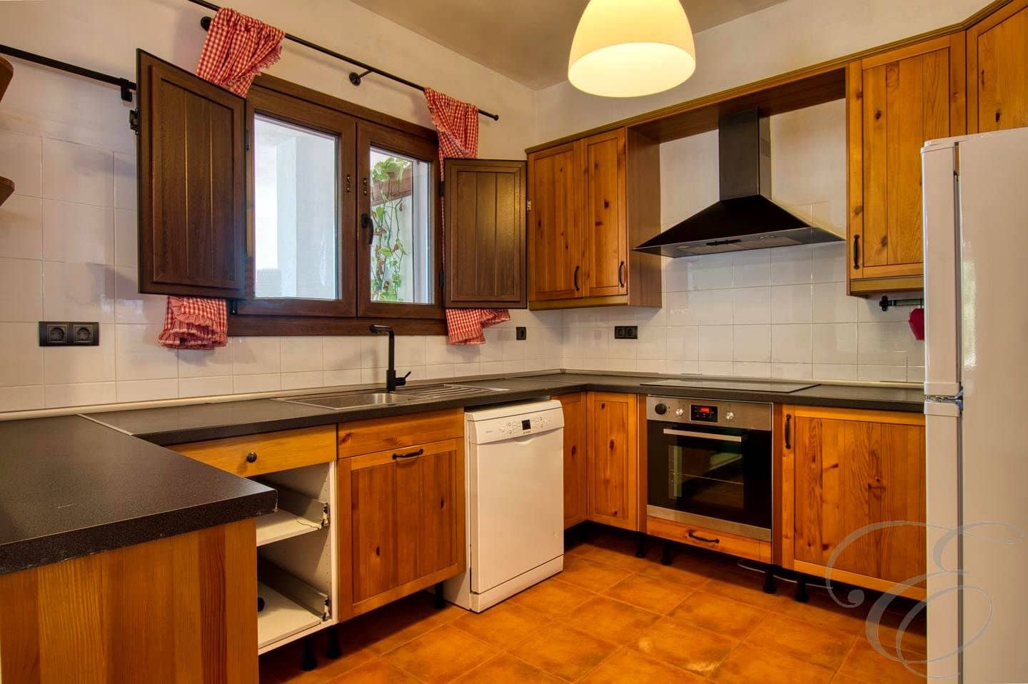 3 soverom Finca/Herregård til salgs i Periana med svømmebasseng garasje - € 380 000 (Ref: 9175586)