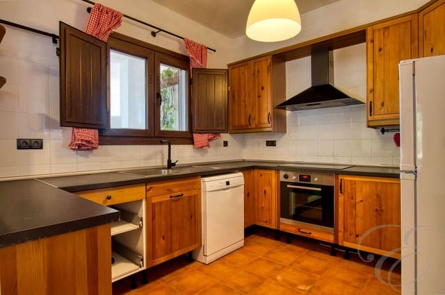 3 soverom Finca/Herregård til salgs i Periana med svømmebasseng garasje - € 380 000 (Ref: 9175586)