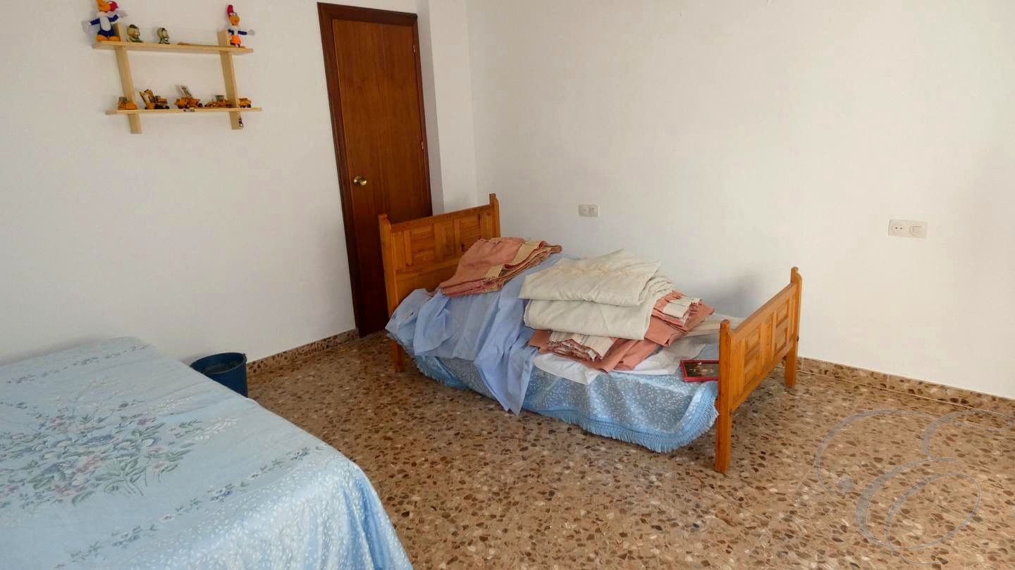 6 soverom Villa til salgs i Molvizar med garasje - € 132 000 (Ref: 9187508)