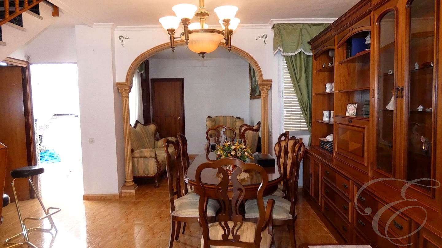 6 soverom Villa til salgs i Molvizar med garasje - € 132 000 (Ref: 9187508)