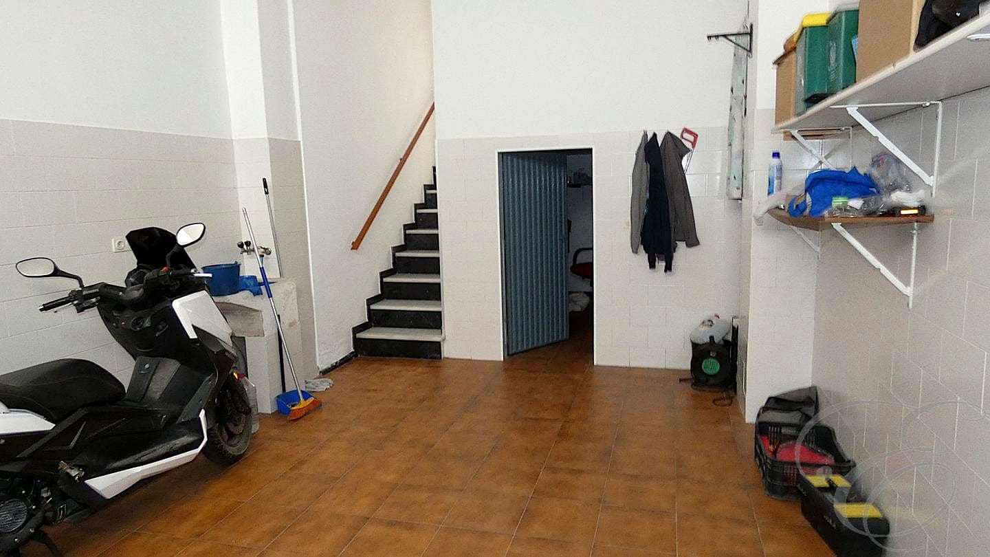 6 soverom Villa til salgs i Molvizar med garasje - € 132 000 (Ref: 9187508)