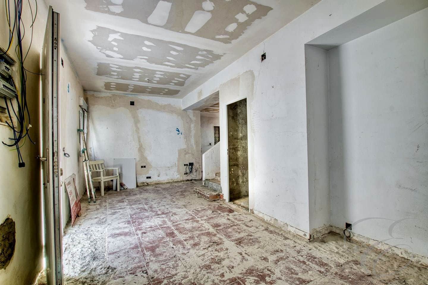 4 soveværelse Villa til salg i Periana med garage - € 78.900 (Ref: 9199964)