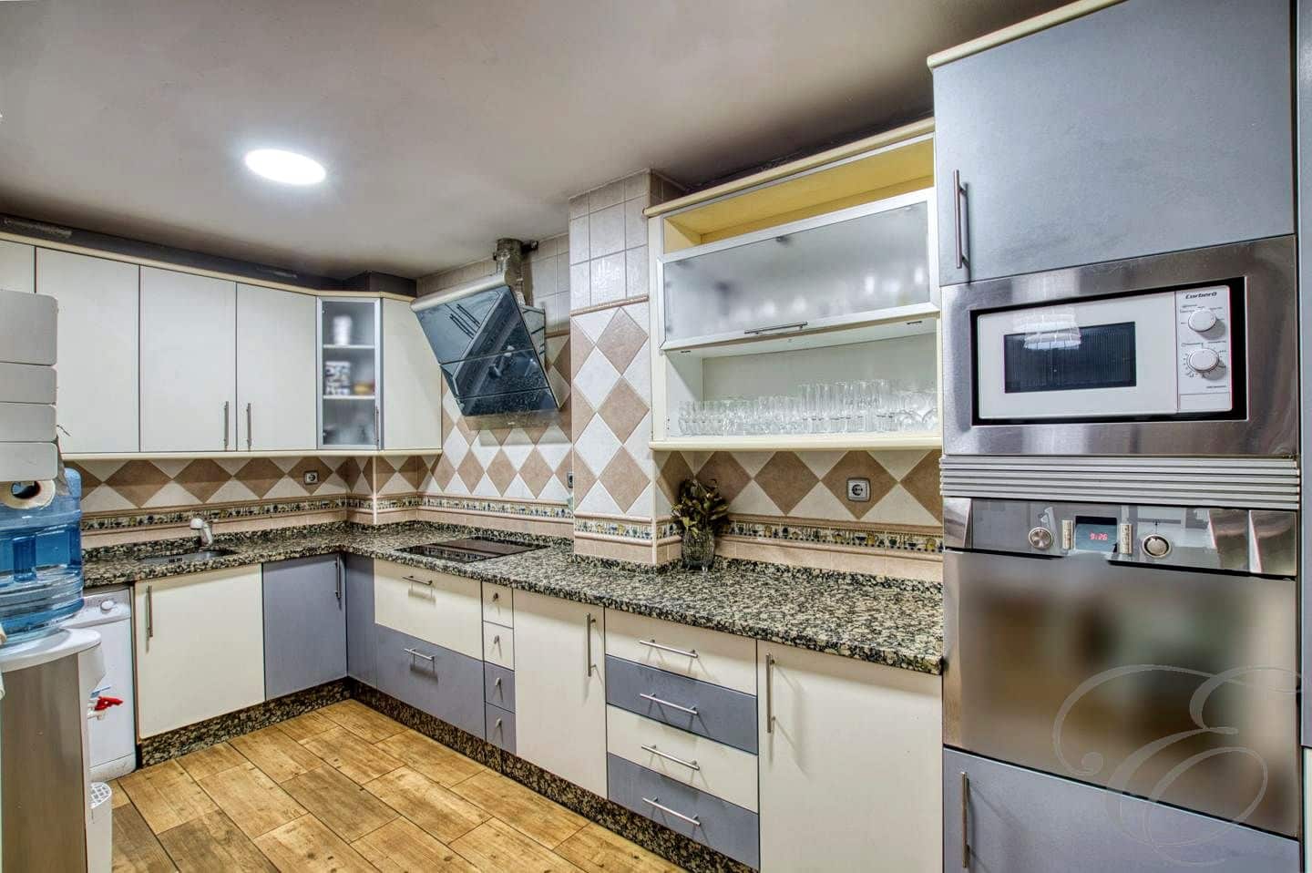 5 soveværelse Villa til salg i Malaga by - € 525.000 (Ref: 9201614)