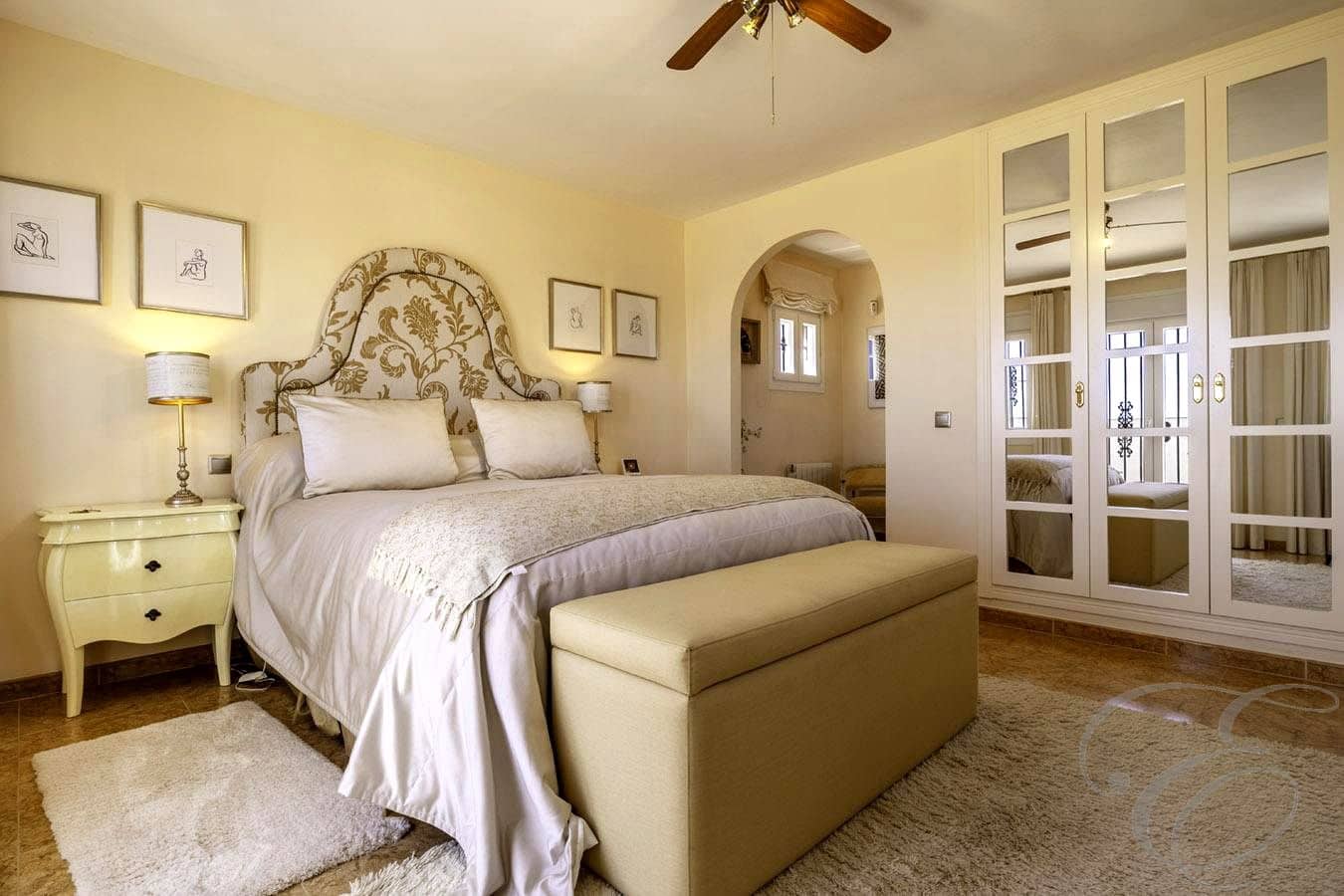 Chalet de 4 habitaciones en Canillas de Albaida en venta con piscina garaje - 1.200.000 € (Ref: 9238735)