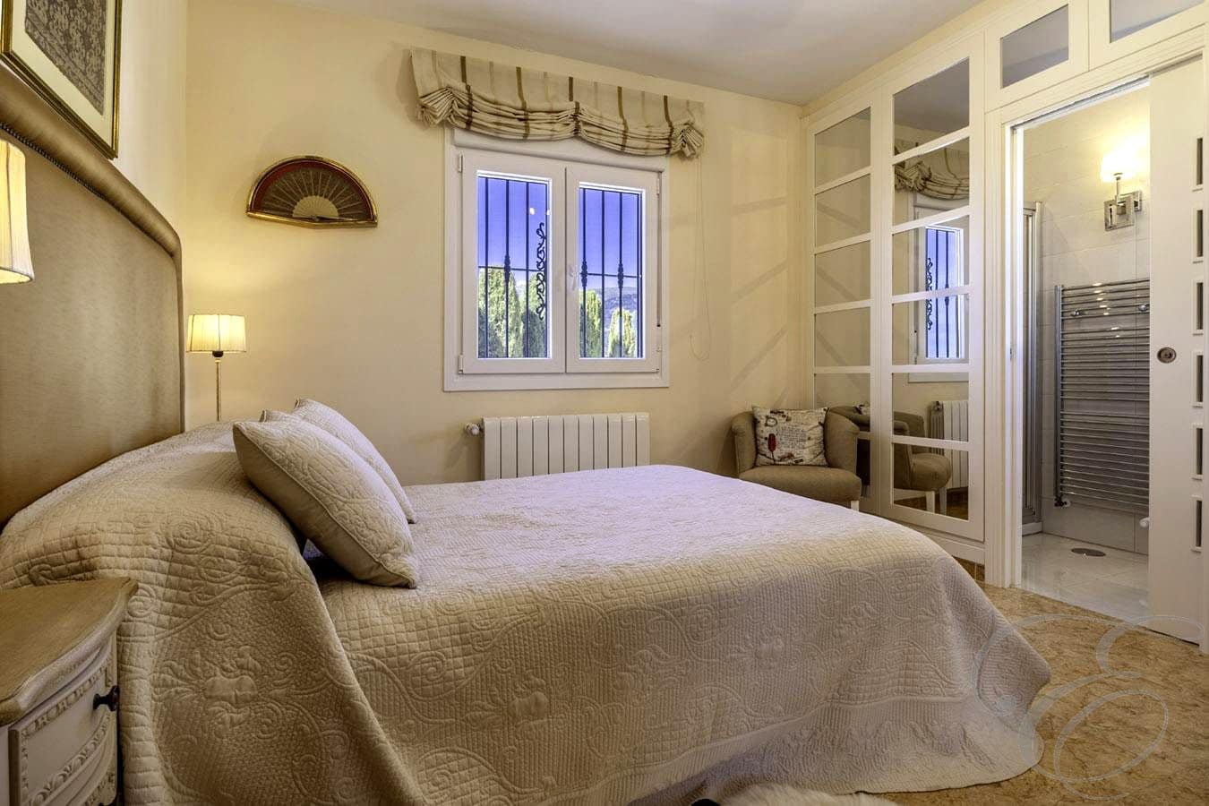 Chalet de 4 habitaciones en Canillas de Albaida en venta con piscina garaje - 1.200.000 € (Ref: 9238735)